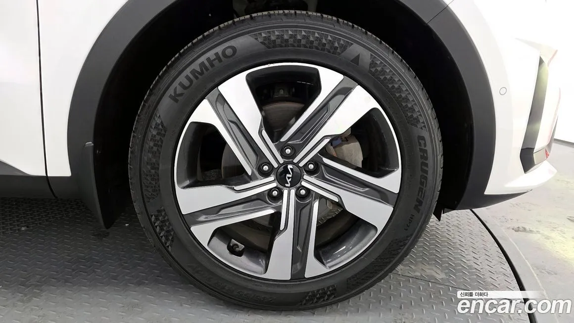 Kia Sorento — фото 9