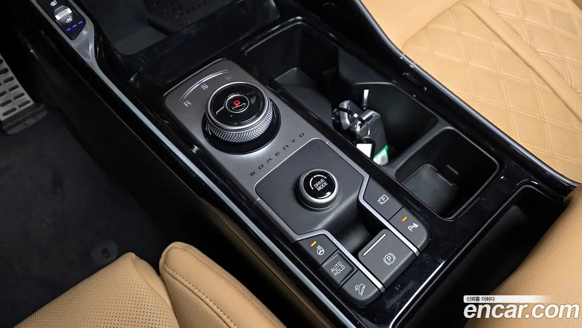 Kia Sorento — фото 8