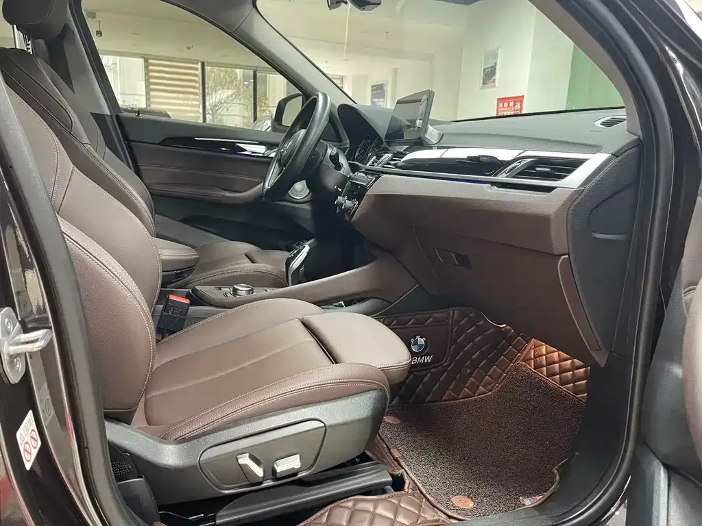 BMW X1 2022 из CN, фото 9