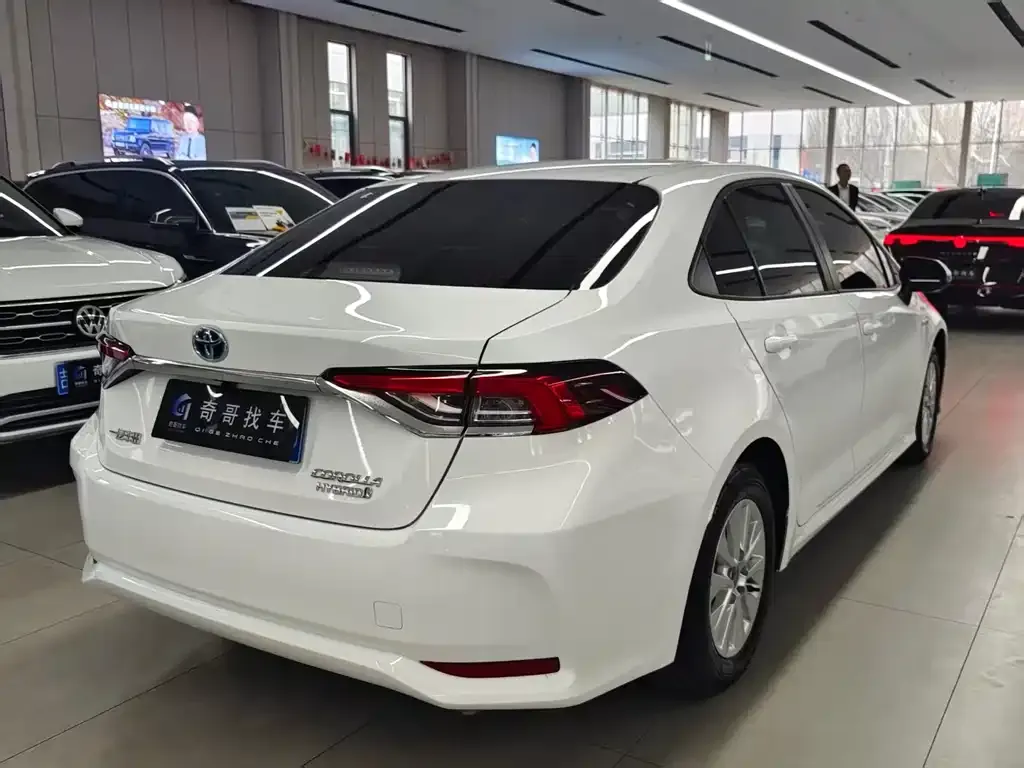 Toyota Corolla 2024 из CN, фото 8