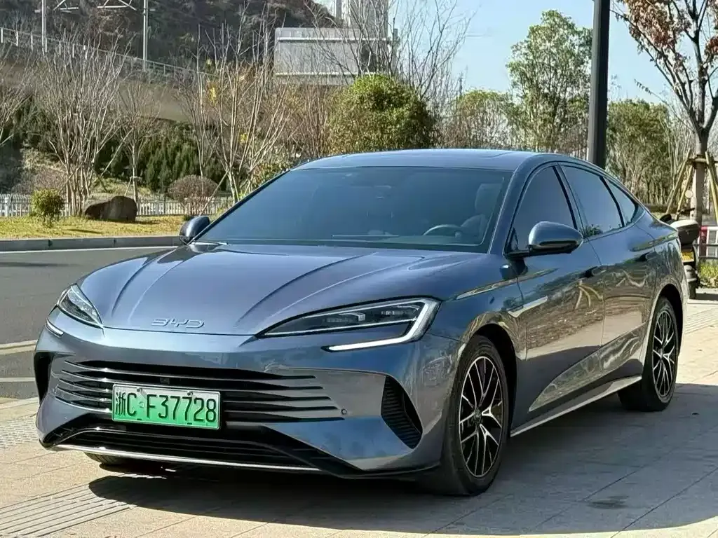 BYD Seal — фото 1