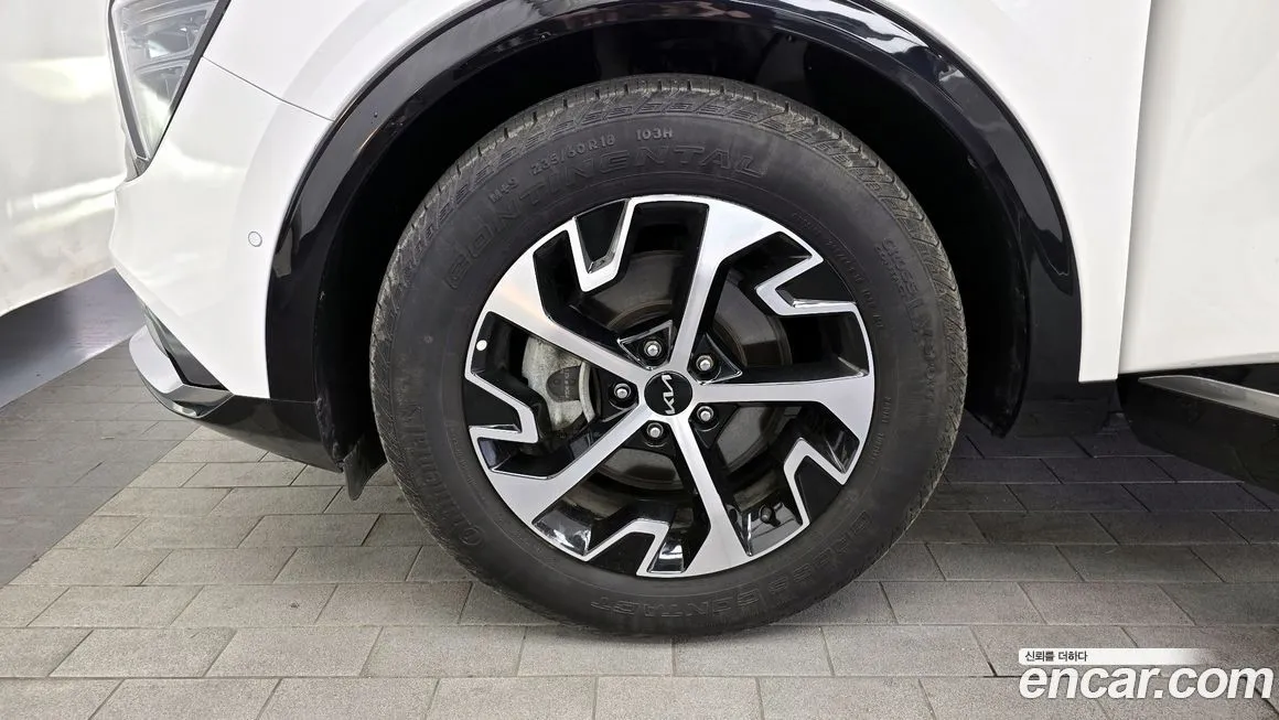 Kia Sportage — фото 9