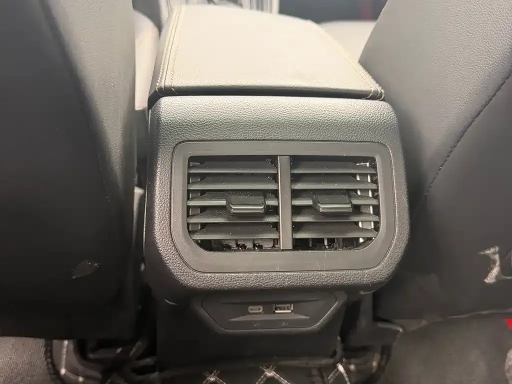 Volkswagen Lavida 2022 из CN, фото 6