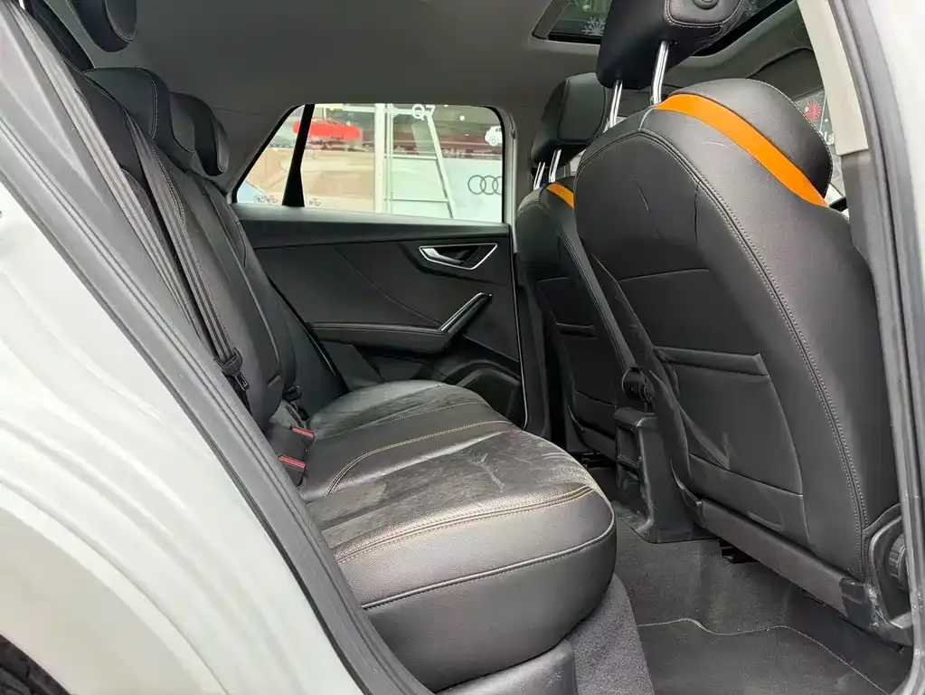 Audi Q2L e-tron 2023 из CN, фото 5