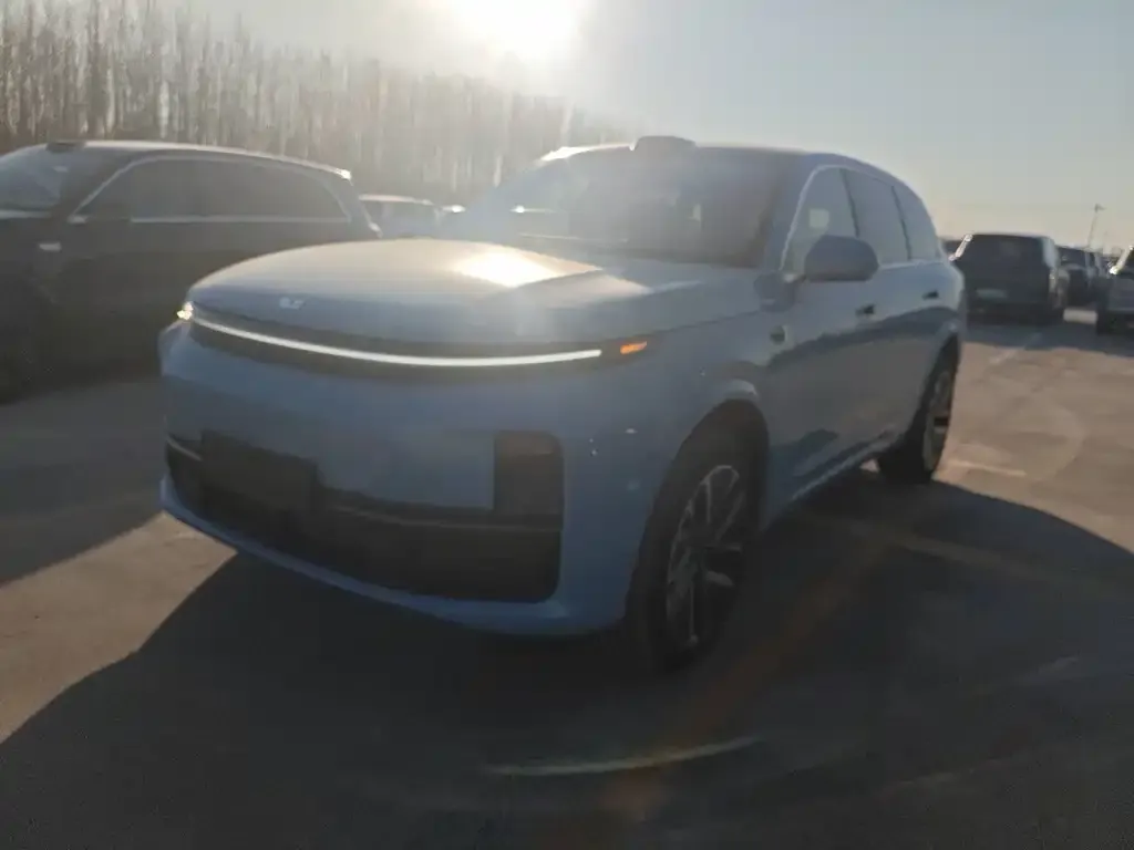 Li Auto L7