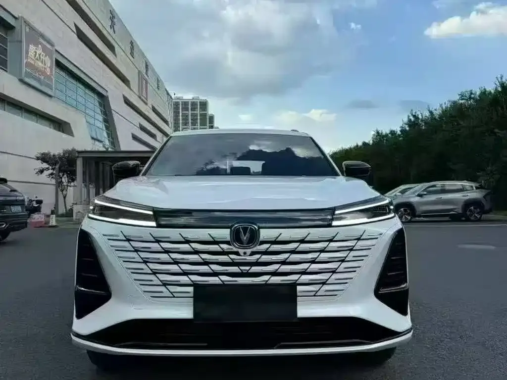 Changan CS75PLUS — фото 2