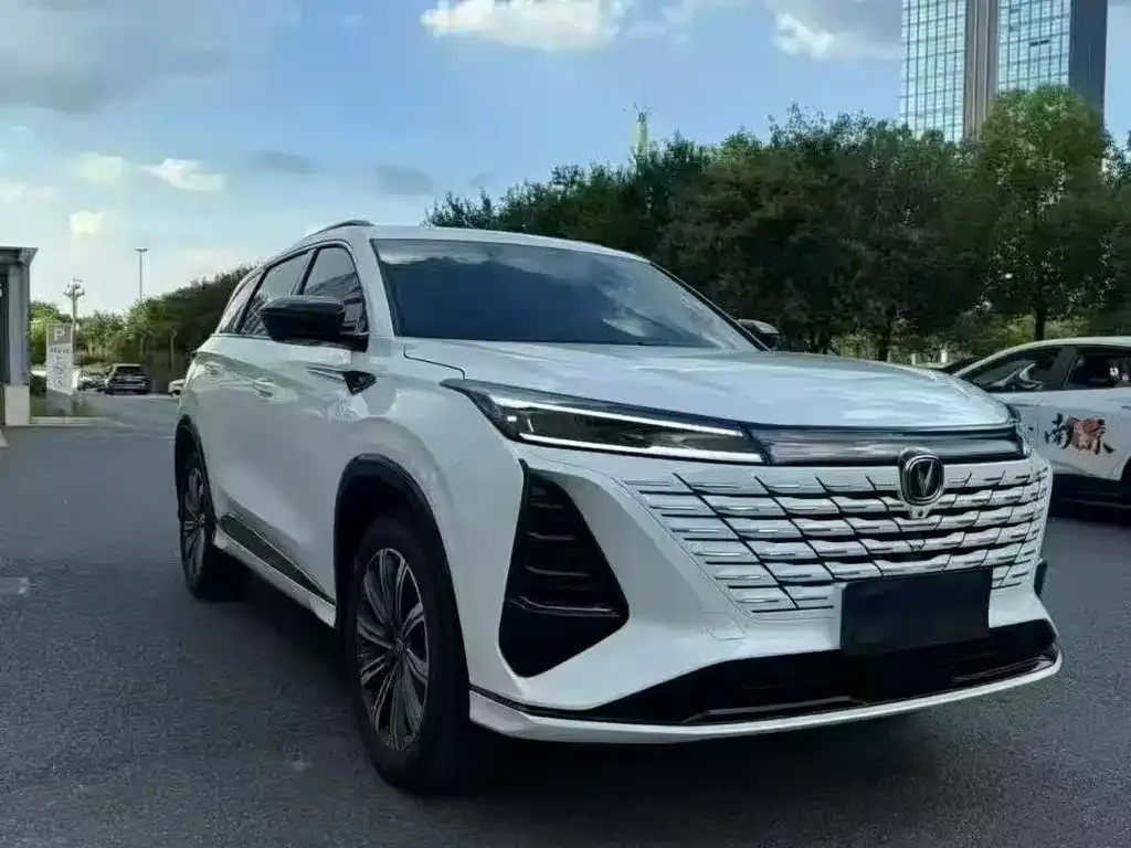Changan CS75PLUS — фото 9