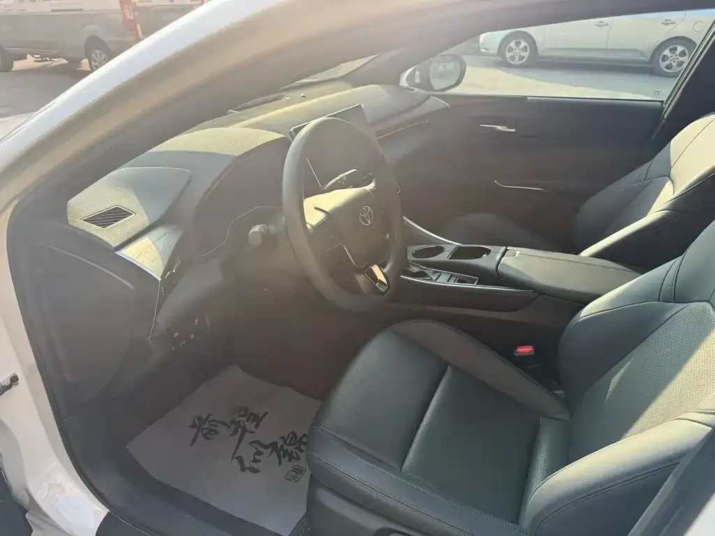 Toyota Avalon 2025 из CN, фото 6