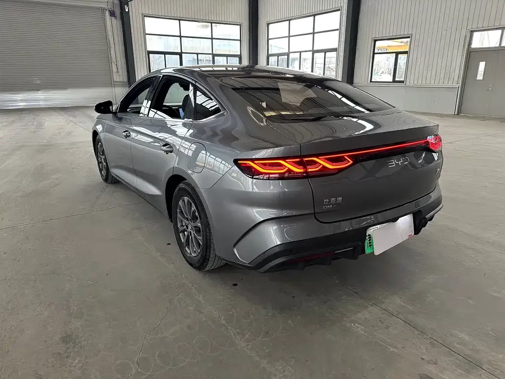 BYD Qin L — фото 6