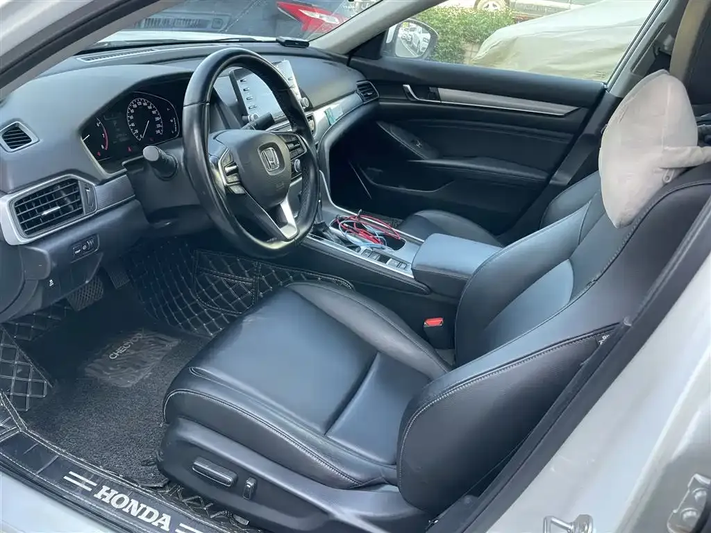 Honda Accord — фото 4