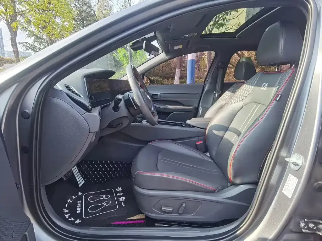 Hyundai Sonata 2023 из CN, фото 2