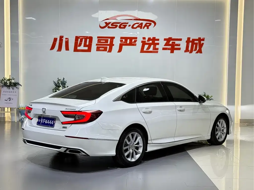Honda Accord — фото 5
