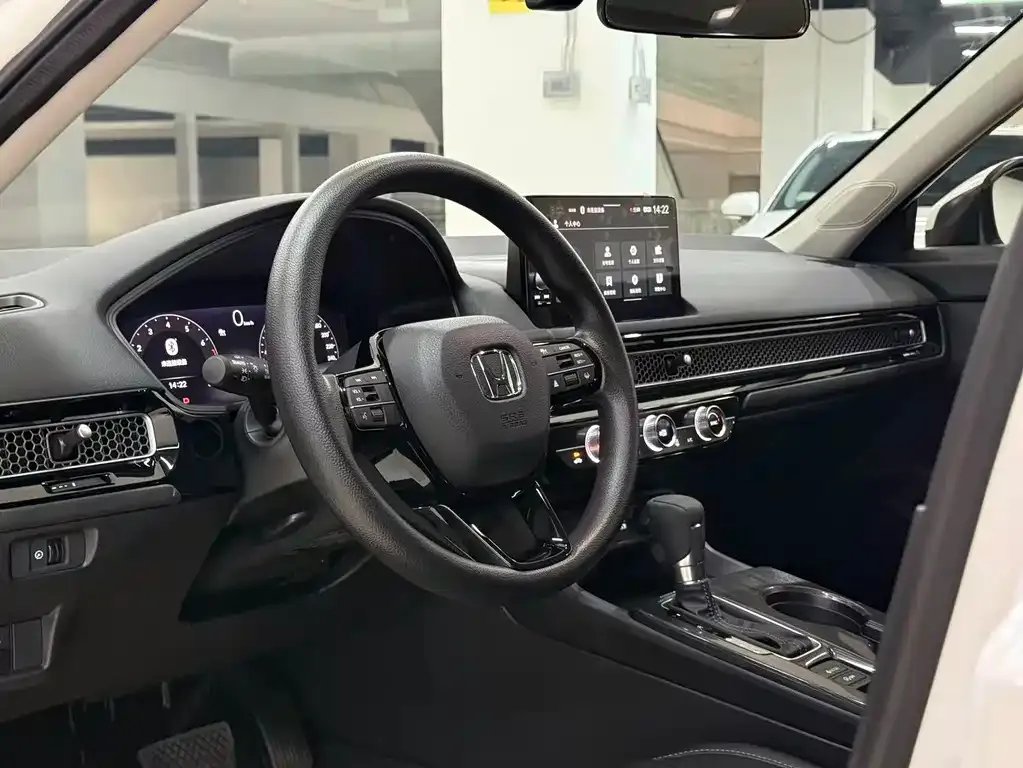Honda Civic — фото 7
