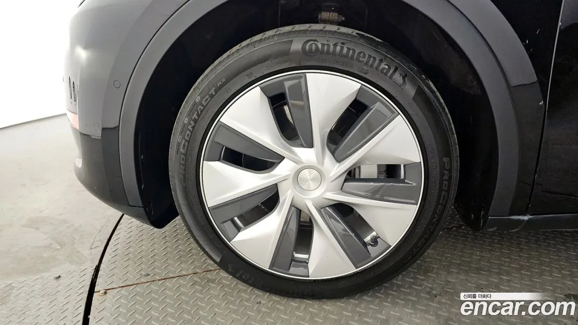 Tesla Model Y 2021 из KR, фото 10