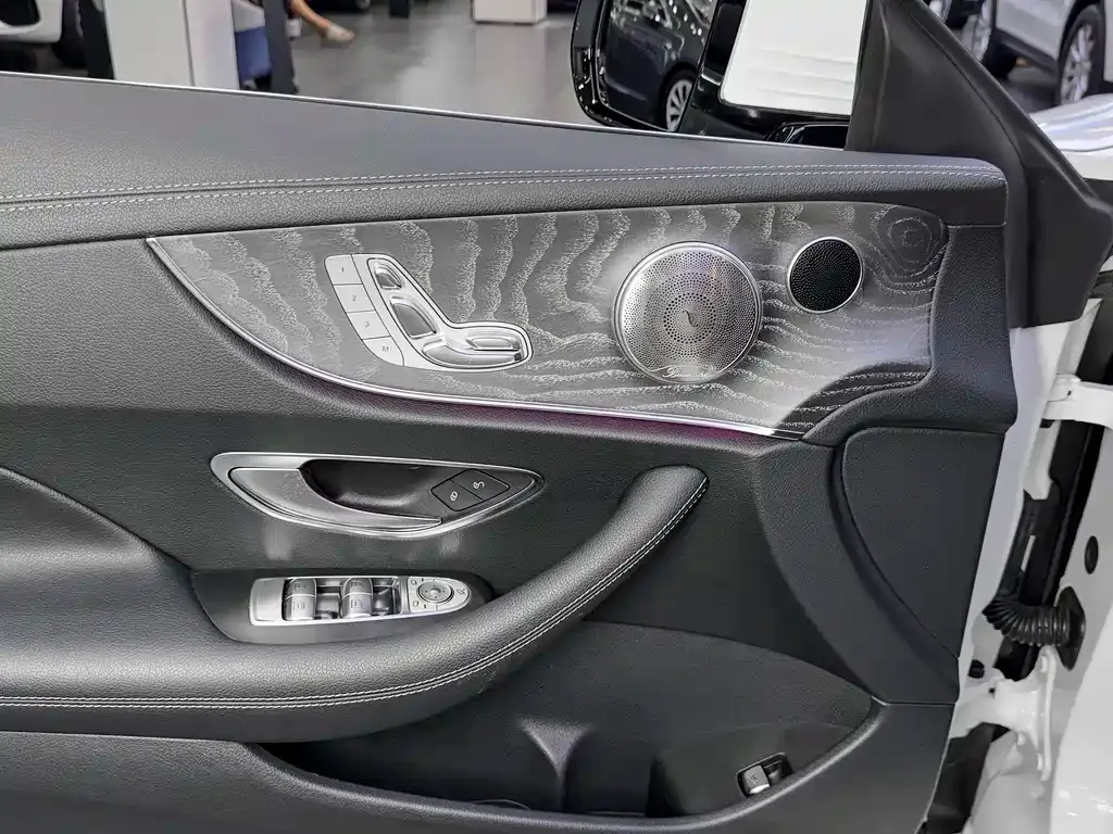 Mercedes-Benz E-Class (Import) — фото 10