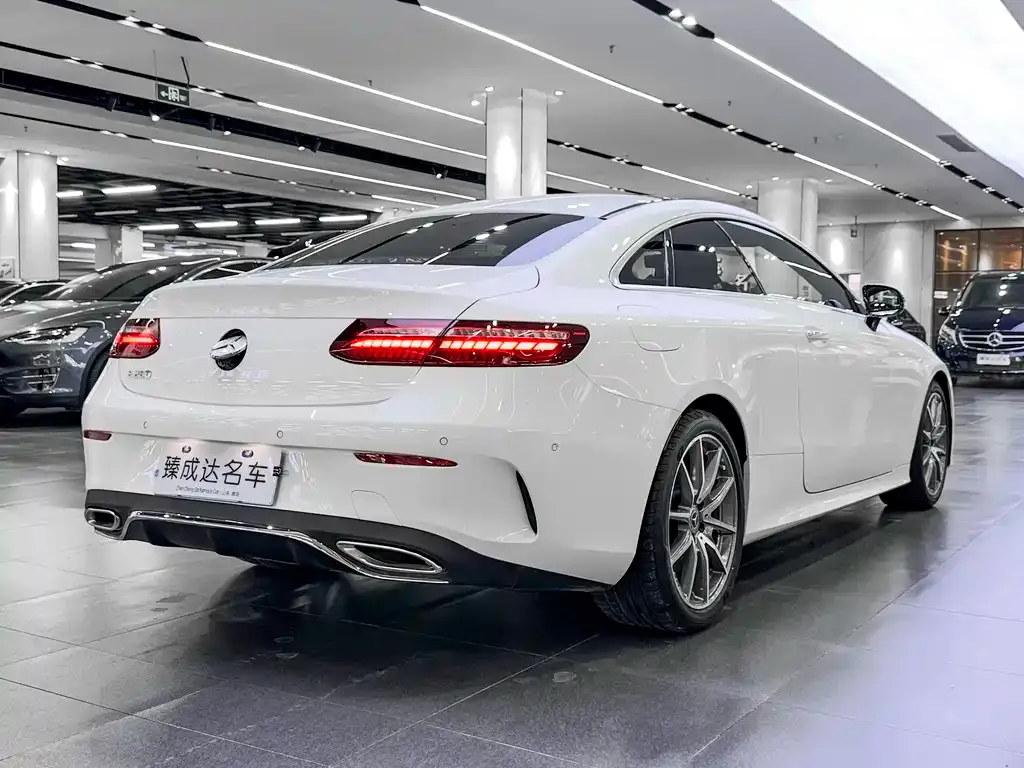 Mercedes-Benz E-Class (Import) — фото 7