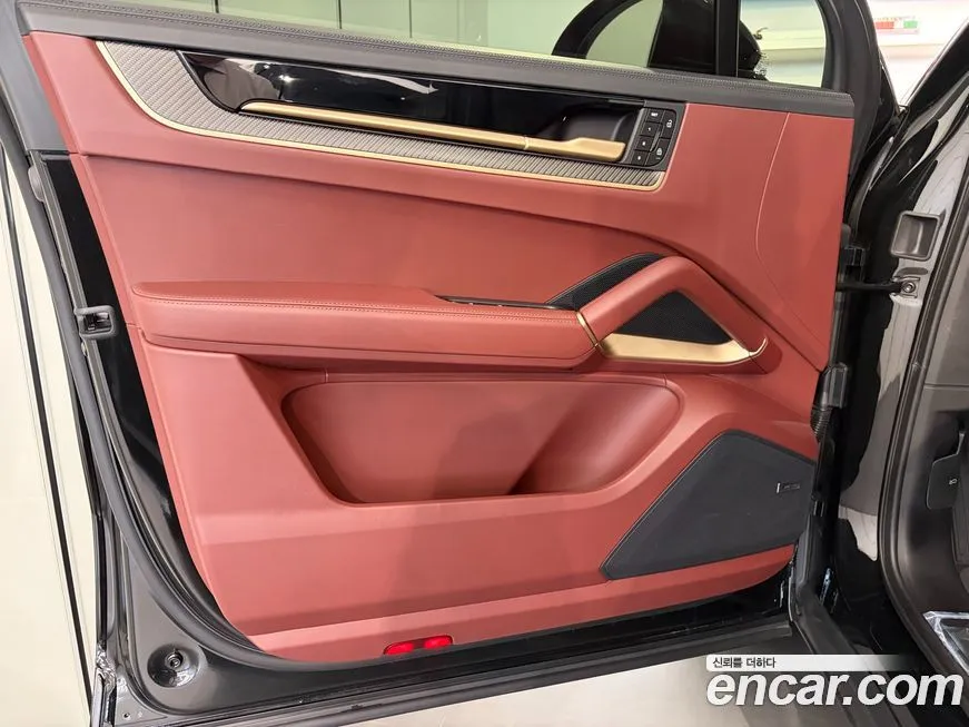 Porsche Cayenne 2025 из KR, фото 7