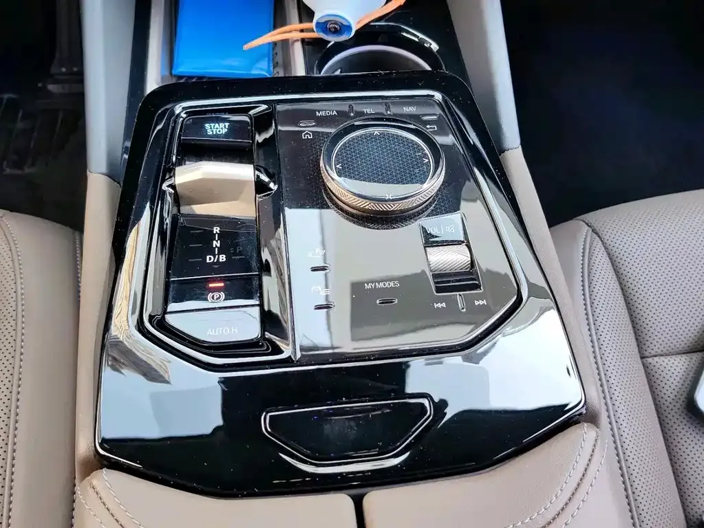 BMW i5 2024 из CN, фото 5