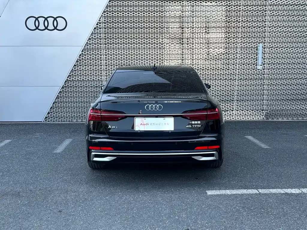 Audi A6L — фото 5