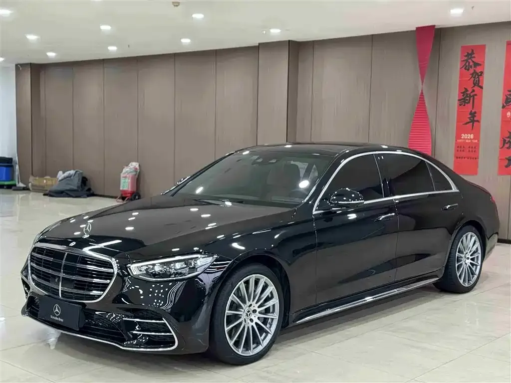 Mercedes-Benz S-Class — фото 1