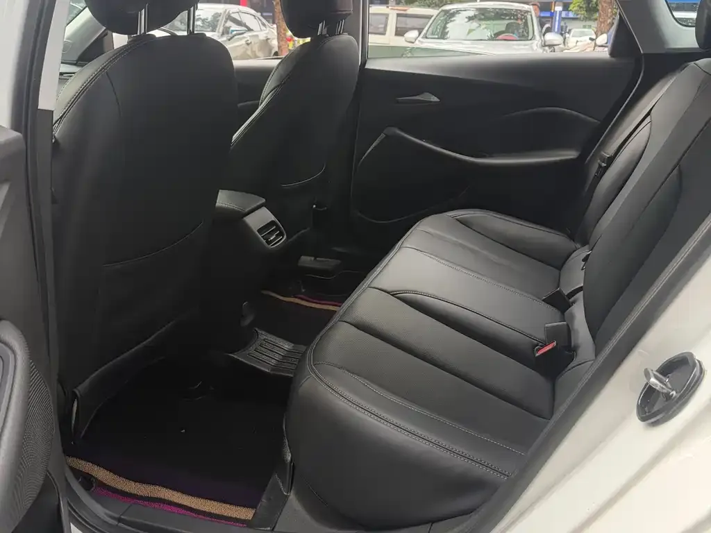 Buick Verano 2024 из CN, фото 2