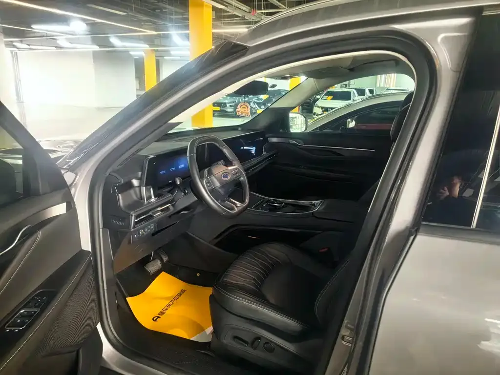 Ford Edge — фото 8