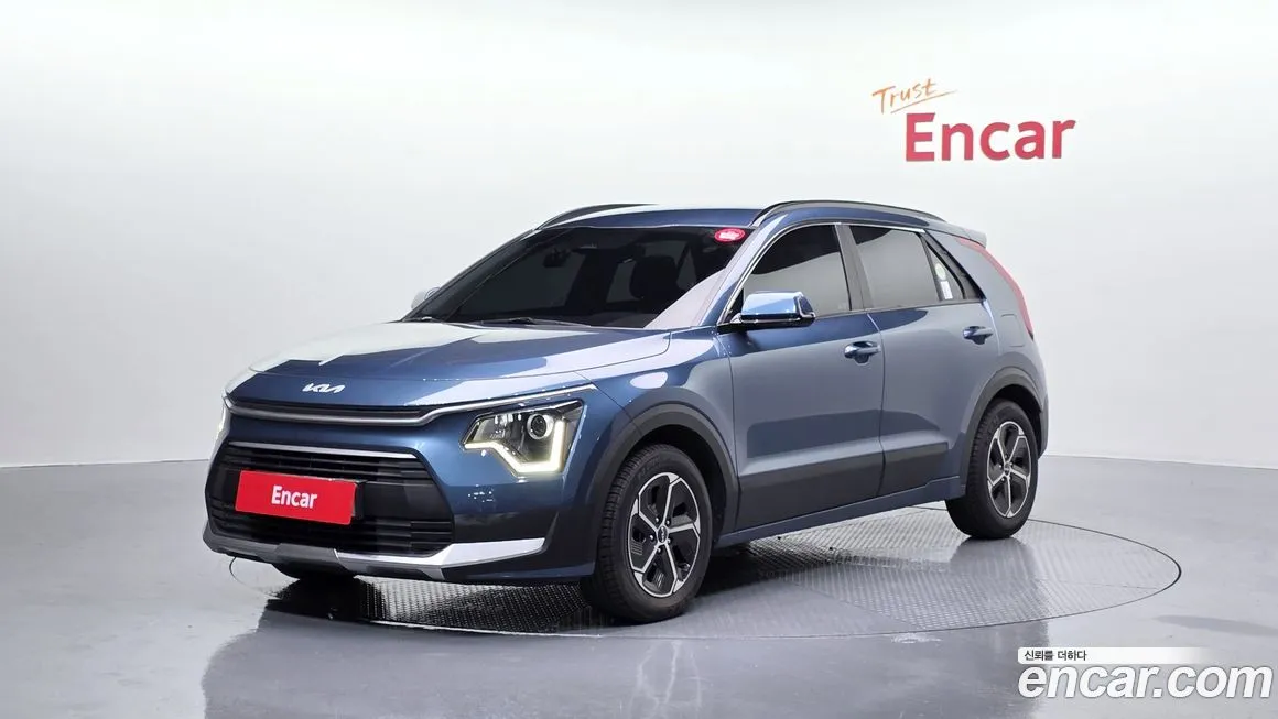 Kia Niro — фото 1