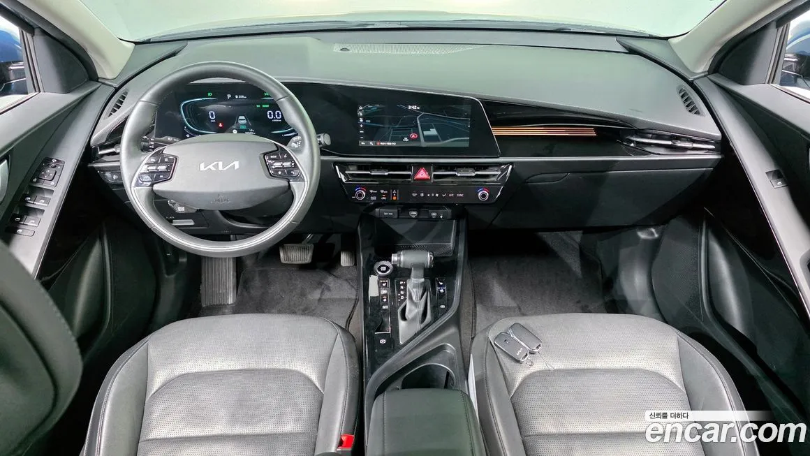 Kia Niro — фото 9