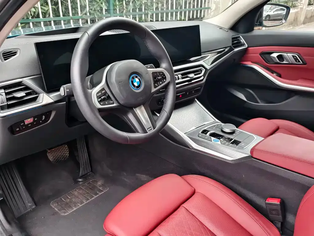 BMW i3 2024 из CN, фото 3