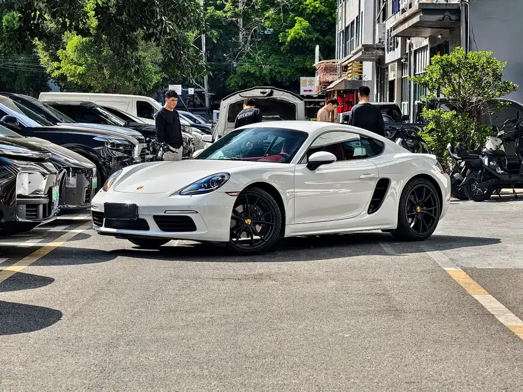 Porsche 718