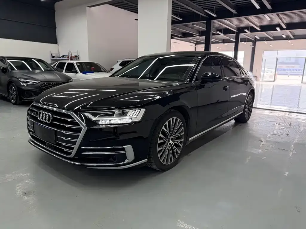 Audi A8 2022 из CN, фото 1