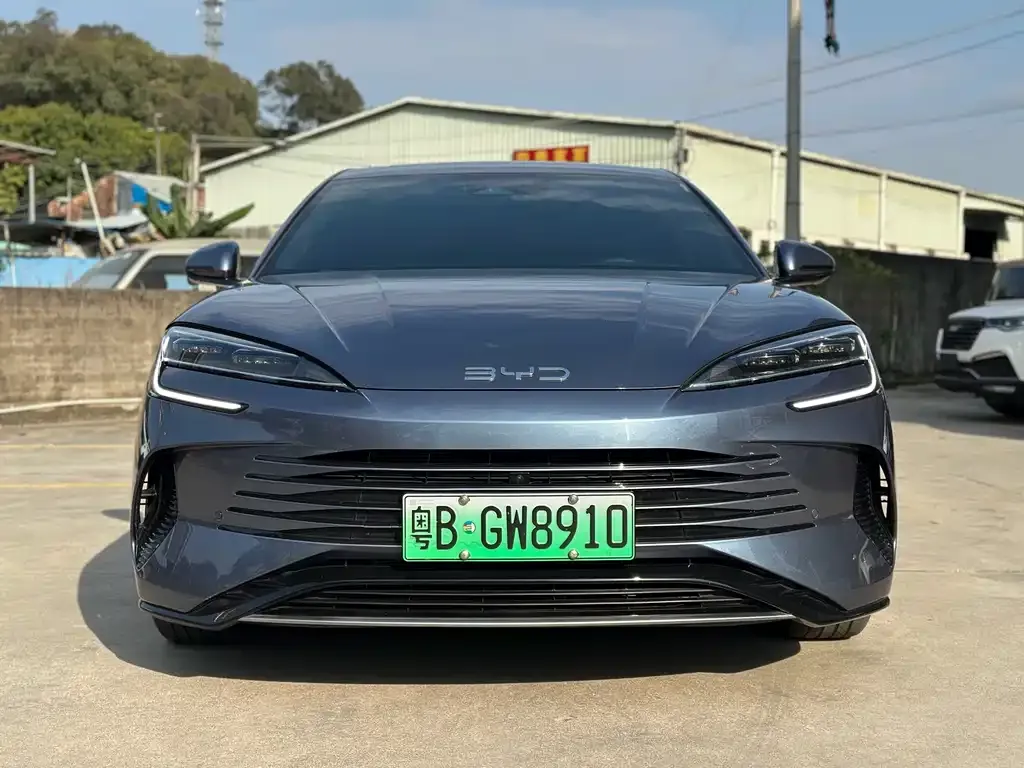 BYD Seal — фото 4