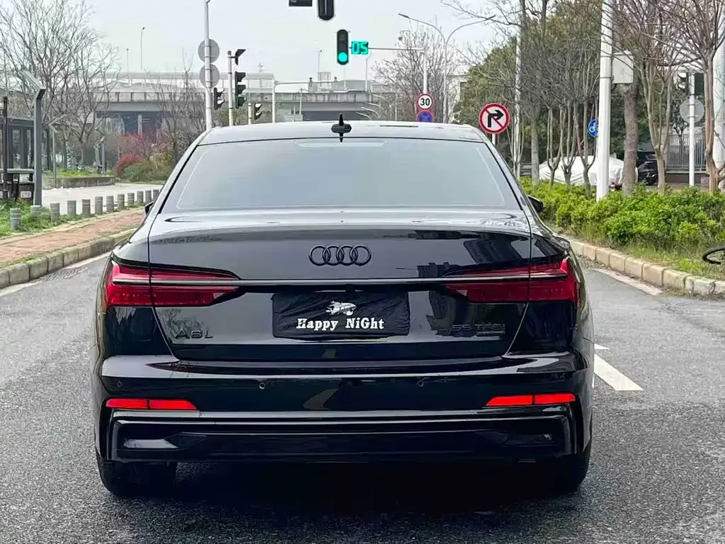 Audi A6L — фото 10