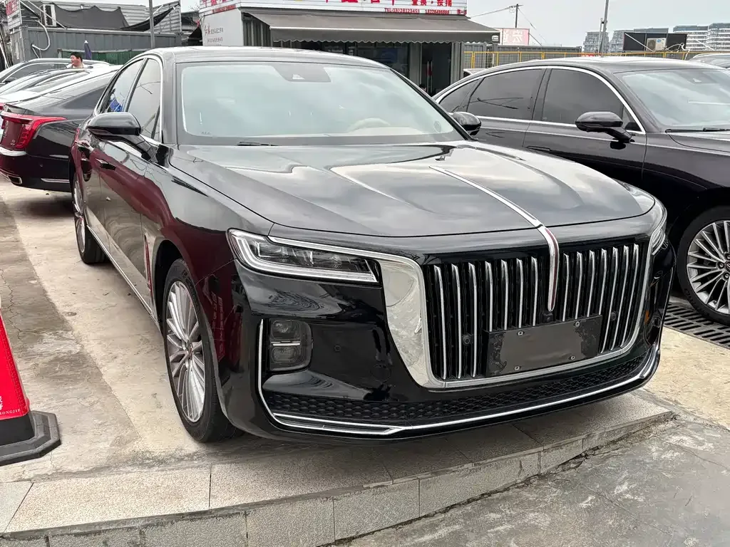 Hongqi H9 — фото 2