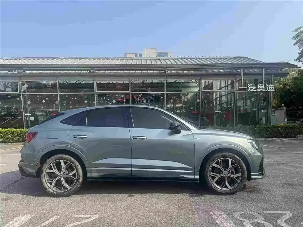 Audi Q3 Sportback 2021 из CN, фото 4