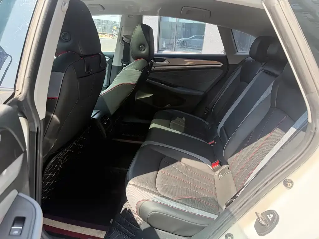 Volkswagen Lamando 2024 из CN, фото 2