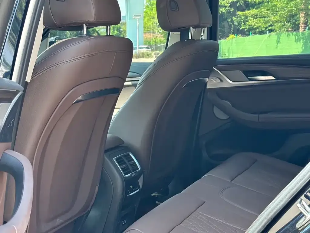 BMW X3 2023 из CN, фото 2