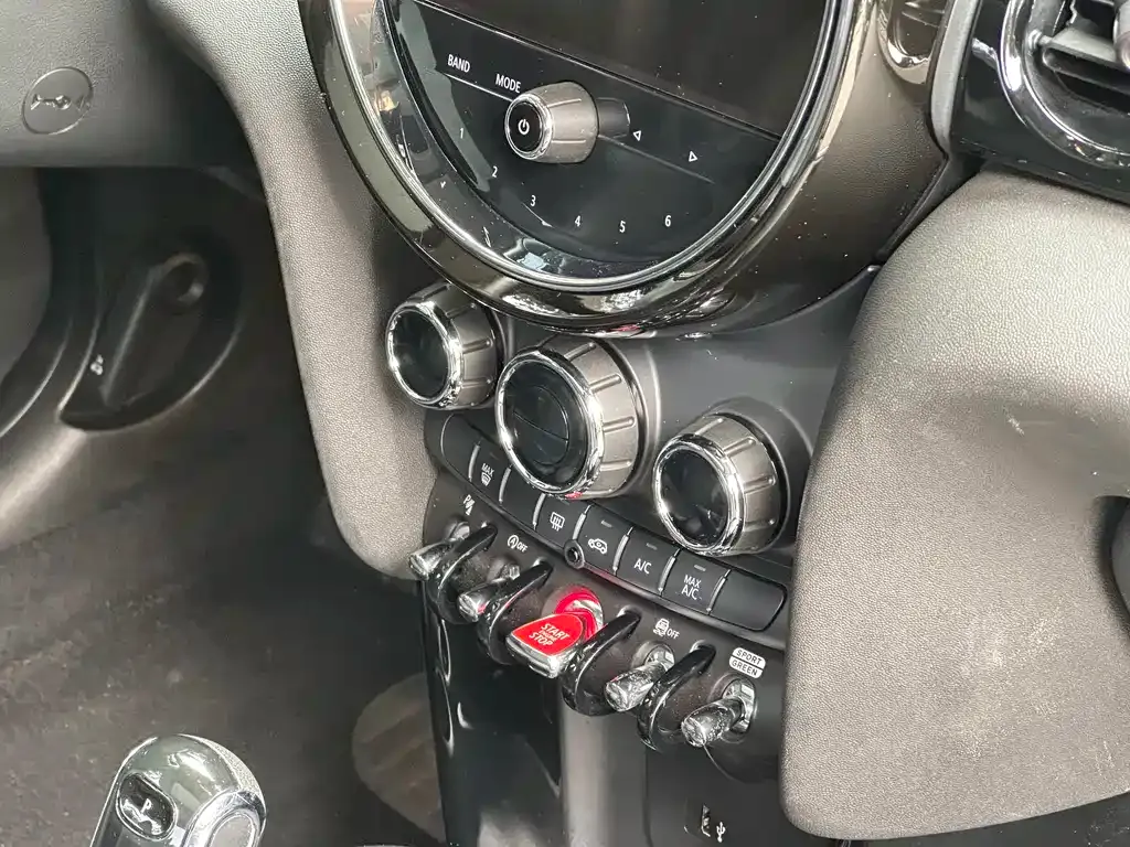 MINI Cooper (3-door) 2021 из CN, фото 2