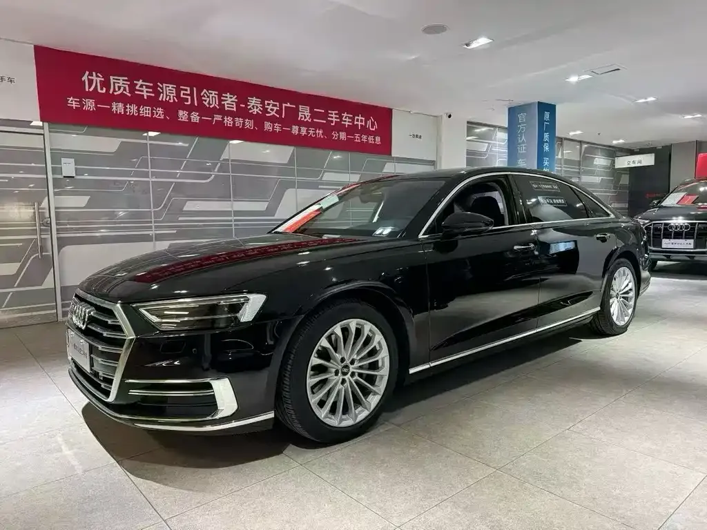 Audi A8 2022 из CN, фото 4