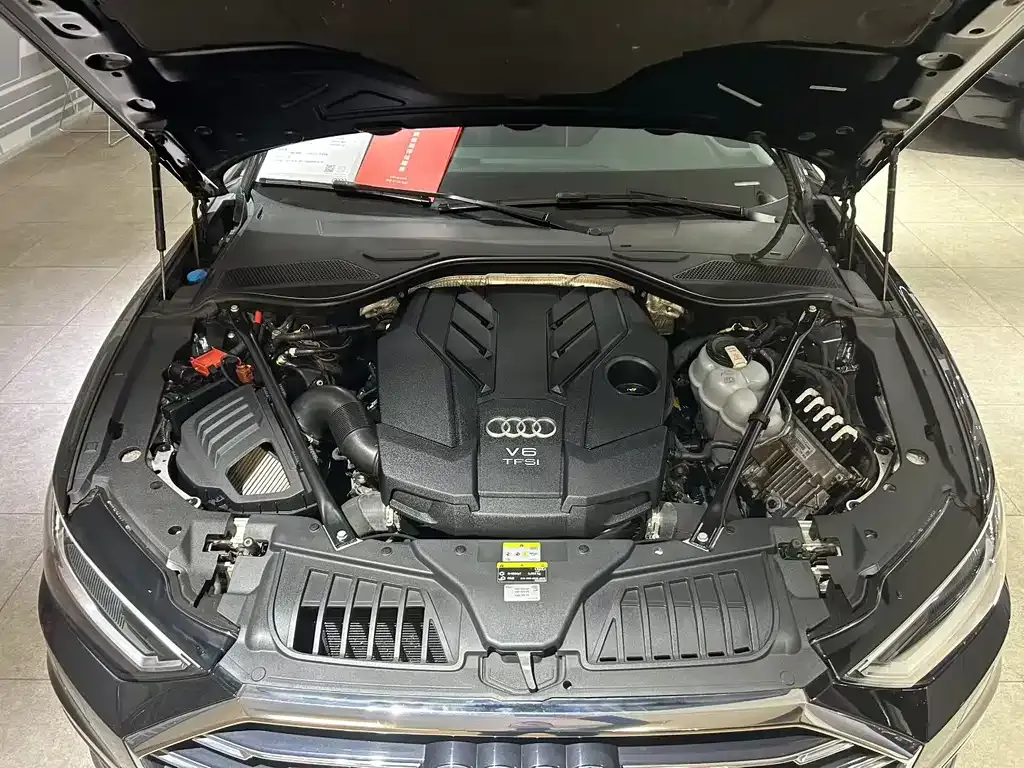 Audi A8 2022 из CN, фото 9