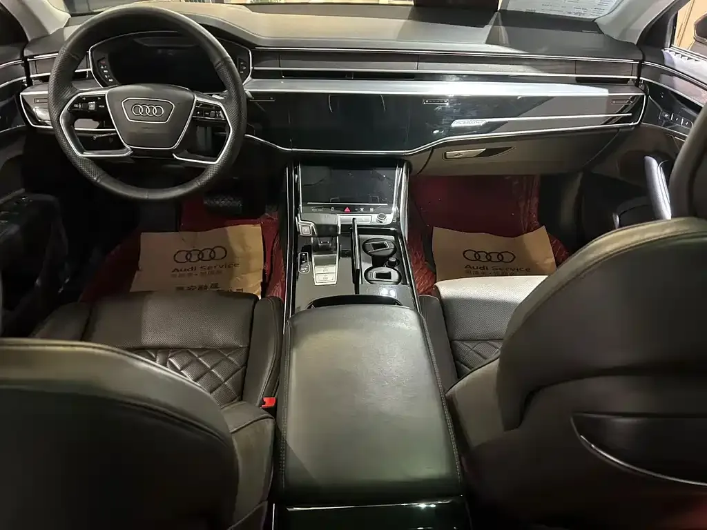 Audi A8 2022 из CN, фото 3
