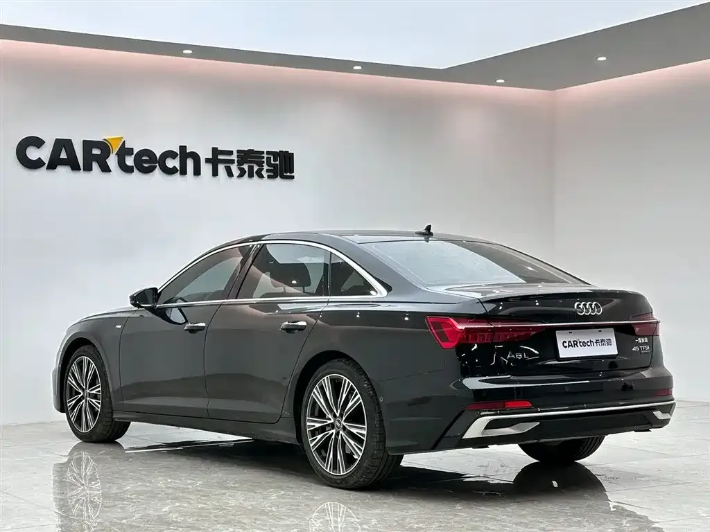 Audi A6L — фото 7