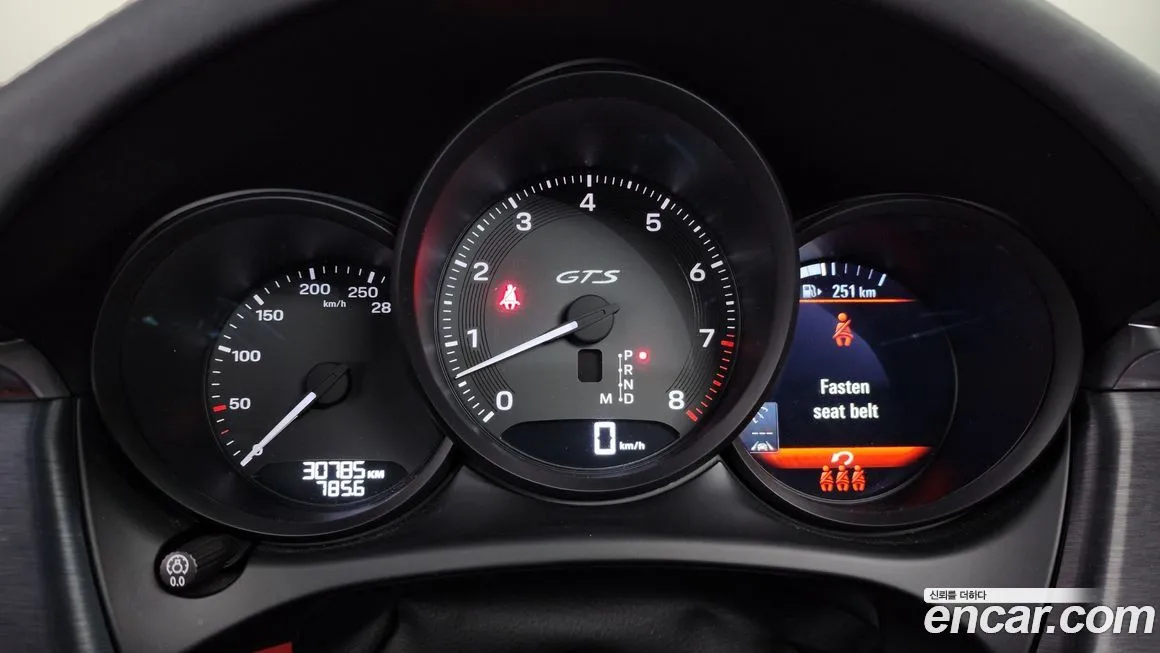 Porsche Macan 2022 из KR, фото 2