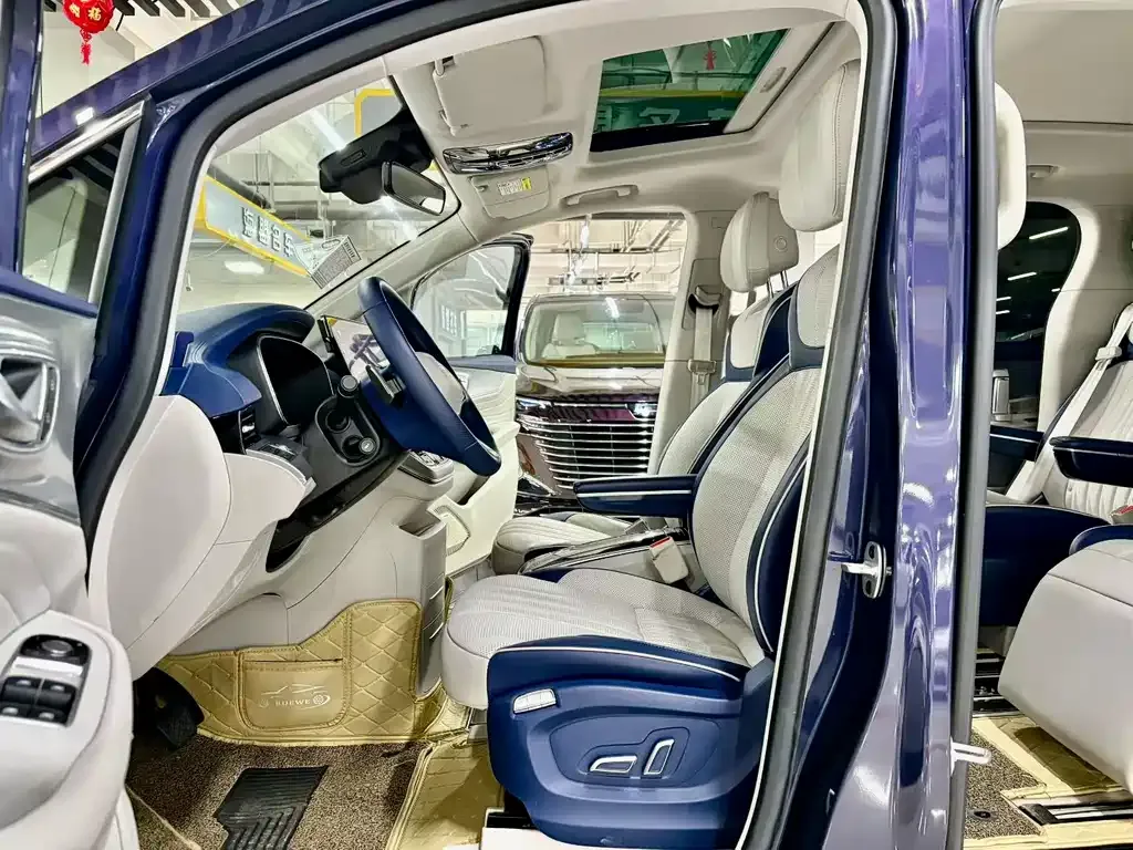 Roewe iMAX8 2021 из CN, фото 7