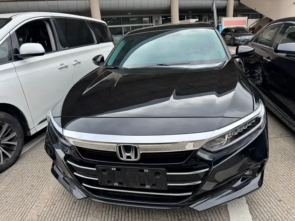 Honda Accord — фото 5