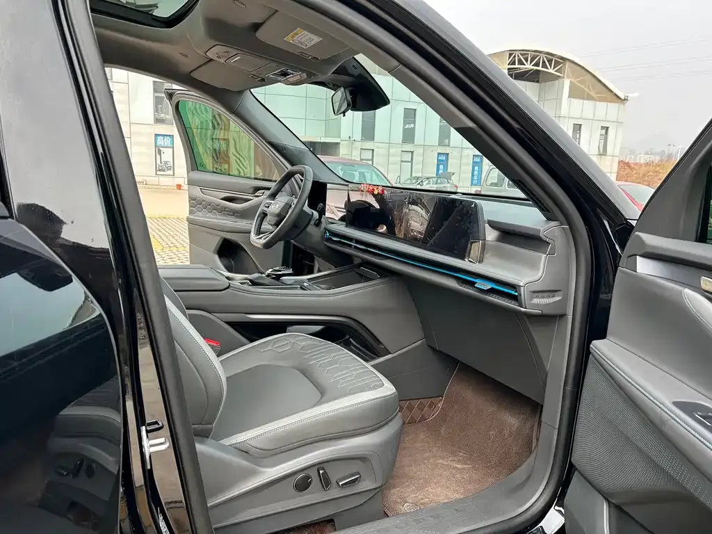 Ford Edge — фото 8