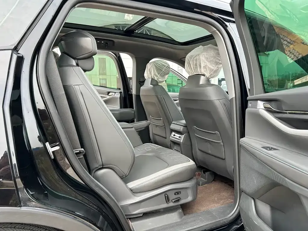 Ford Edge — фото 10