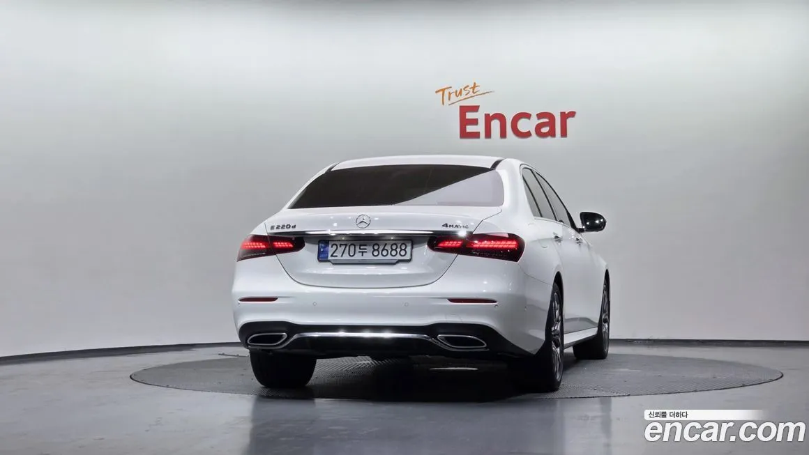 Mercedes-Benz E-Class 2023 из KR, фото 2