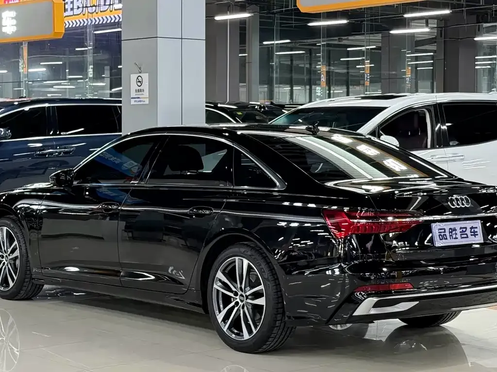 Audi A6L — фото 4