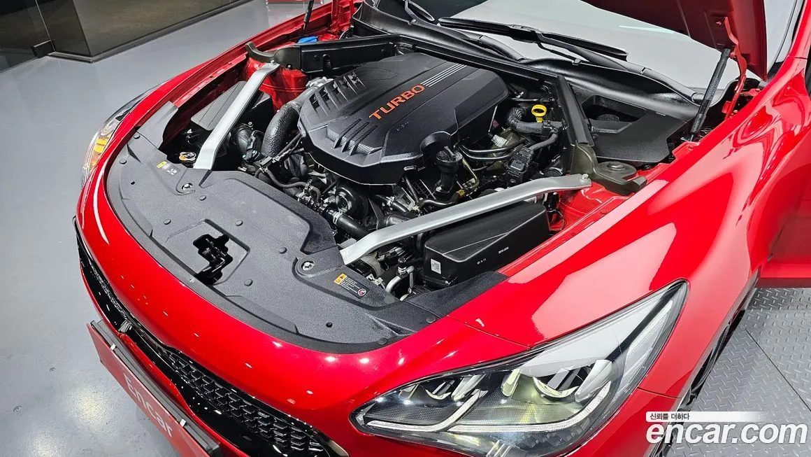 Kia Stinger — фото 8